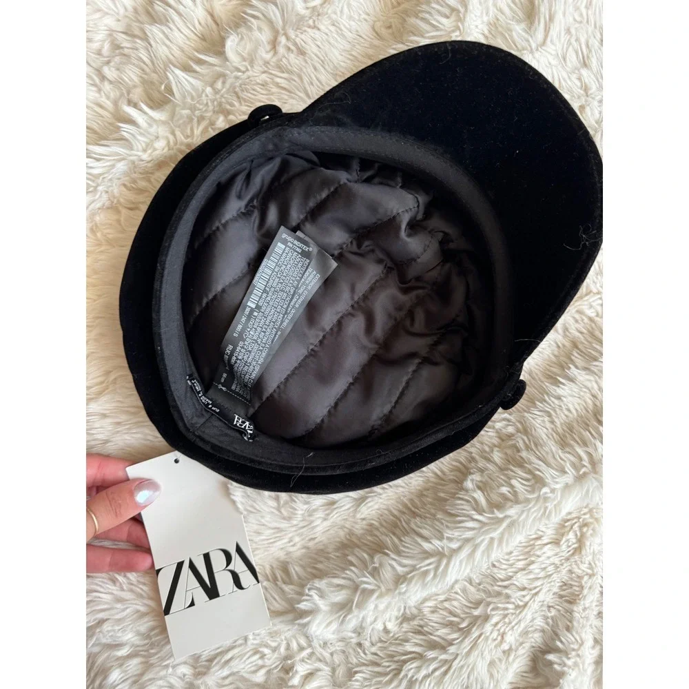 NWT Zara Accessories Black Velvet Baker Boy Newsboy Cap Hat Size Medium